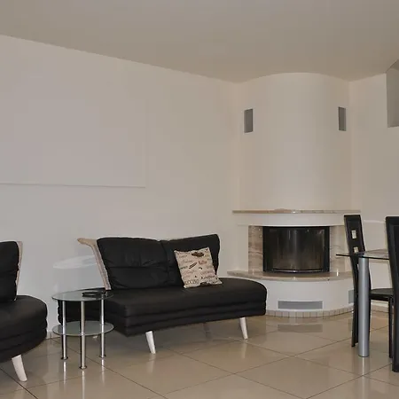 House At * كلابيدا