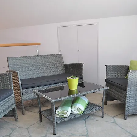 House At * كلابيدا