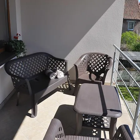 بيت للعطل House At *